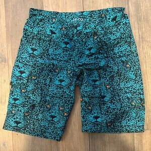 Shredly leopard shorts
